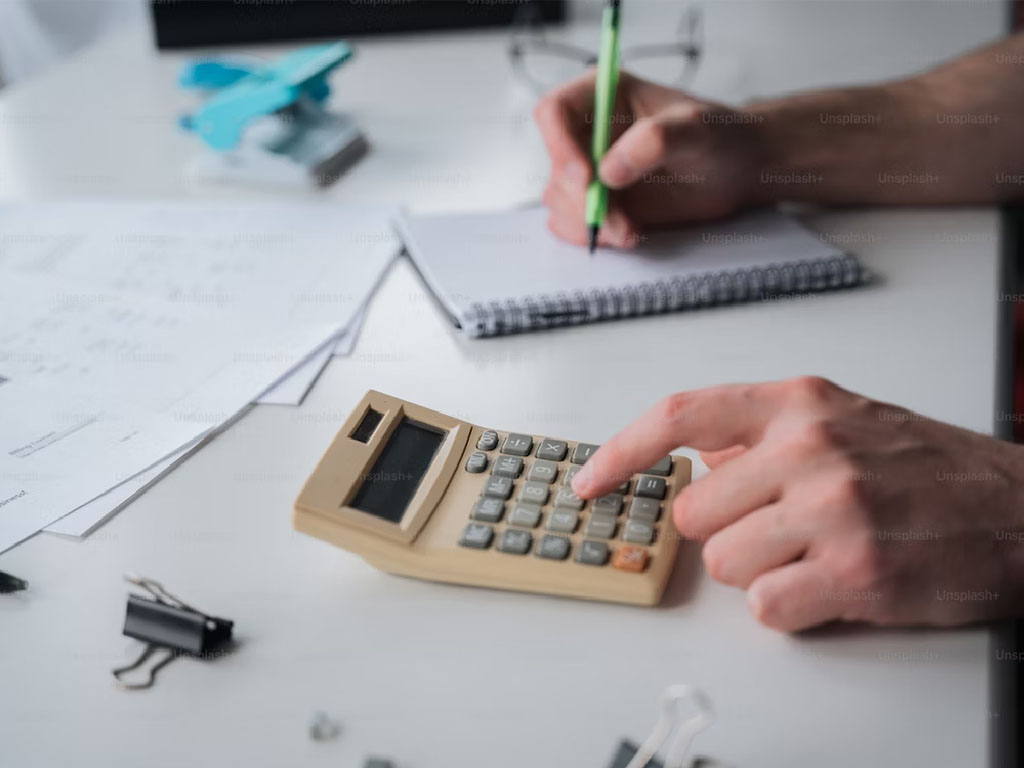 Finansial